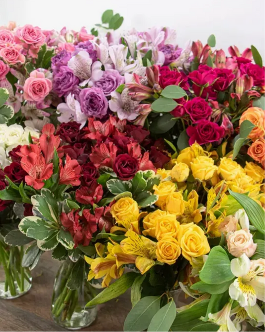 🌸 Alstro Rose Monochromatic Bouquet – 10 Stems